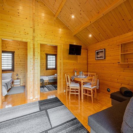 Holiday Homes, Устроне-Морське Екстер'єр фото